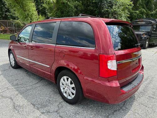 2013 Chrysler Town & Country Touring