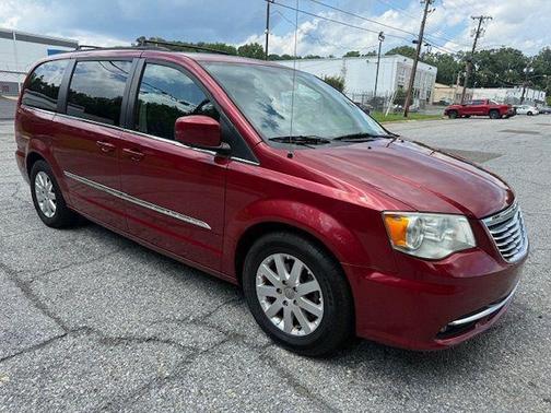 2013 Chrysler Town & Country Touring
