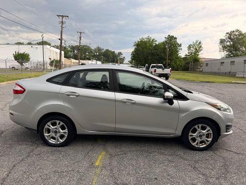 2016 Ford Fiesta SE