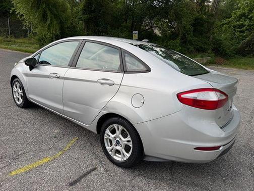 2016 Ford Fiesta SE