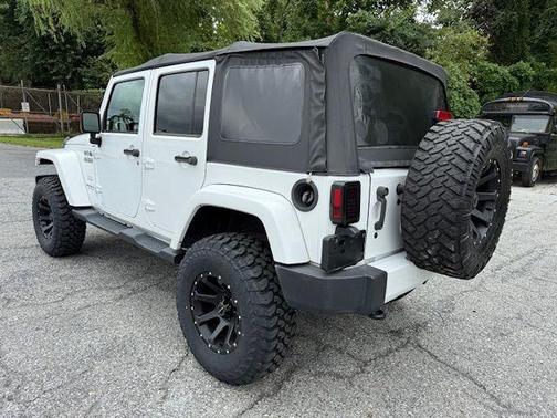 2016 Jeep Wrangler Unlimited Sahara