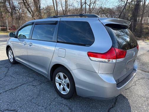 2014 Toyota Sienna LE