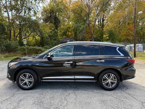 2018 INFINITI QX60 Base