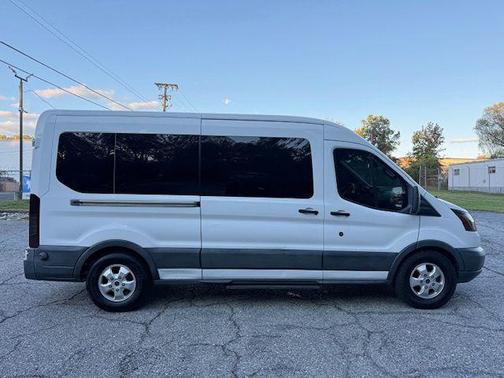 2017 Ford Transit-350 XLT