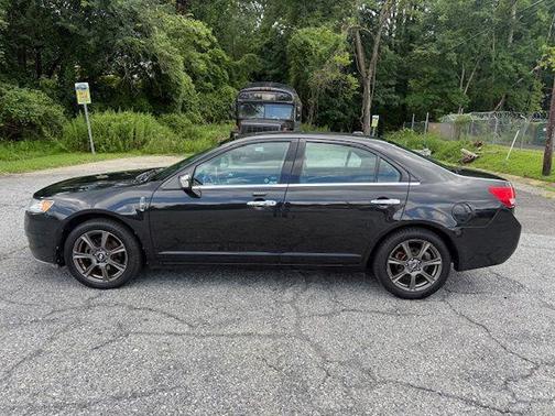 2011 Lincoln MKZ Base