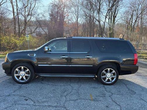2012 Cadillac Escalade ESV Luxury