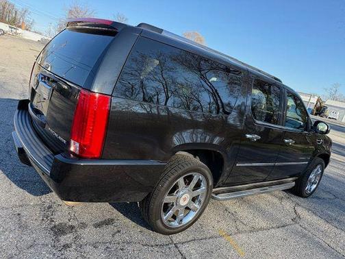 2012 Cadillac Escalade ESV Luxury