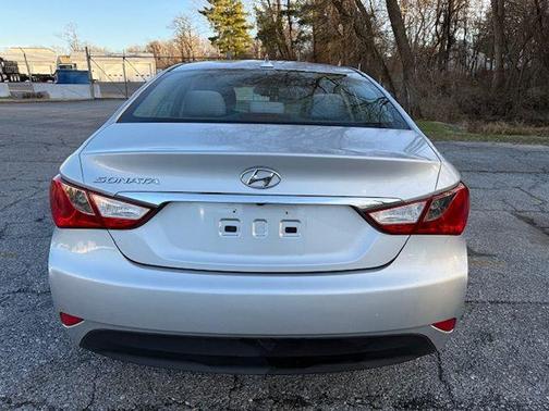 2014 Hyundai SONATA GLS