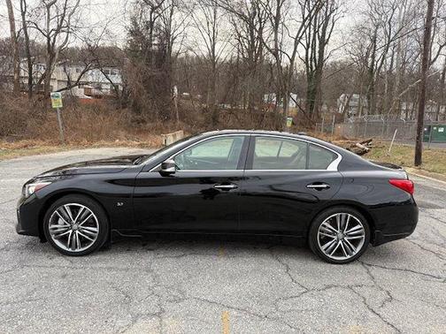 2015 INFINITI Q50 Sport