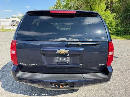 Dark Blue Metallic 2008 Chevrolet Suburban 1500 LT