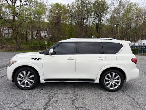 2012 INFINITI QX56 Base