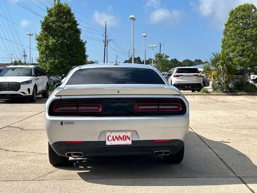 Triple Nickel Clearcoat 2022 Dodge Challenger SXT