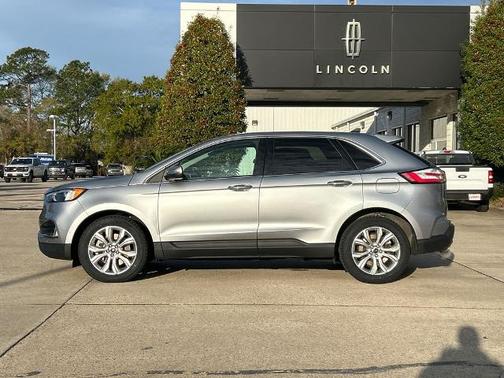ICONIC SILVER 2024 Ford Edge TITANIUM