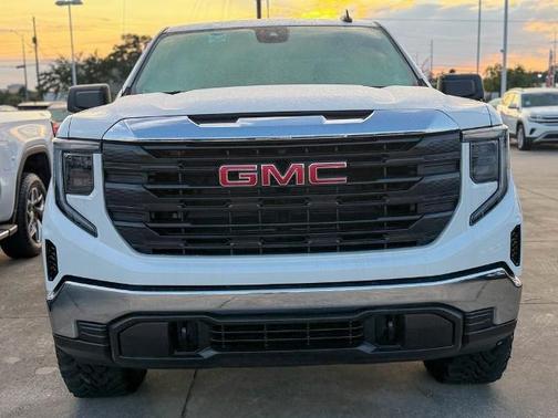 2024 GMC Sierra 1500 PRO