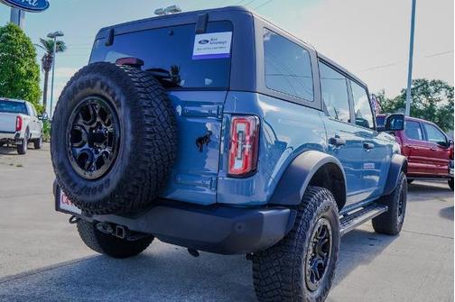 2023 Ford Bronco WILDTRAK