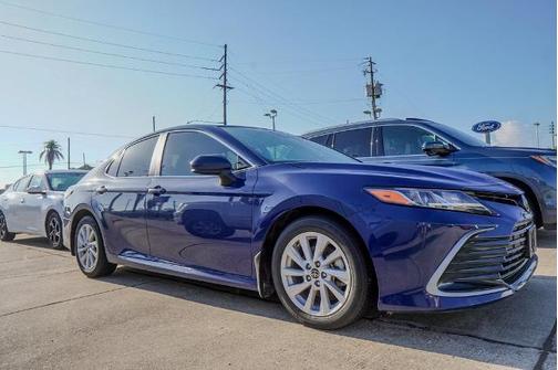 2023 Toyota Camry LE