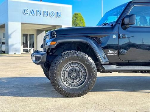 2022 Jeep Gladiator OVERLAND