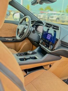 2024 Lexus RZ 300e 