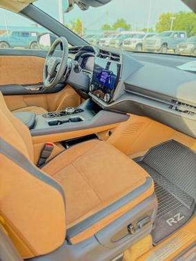 2024 Lexus RZ 300e 
