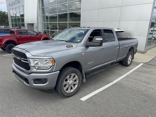 2023 RAM 3500 Big Horn Crew Cab 4x4 8' Box