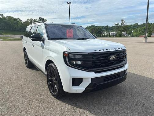 Oxford White 2025 Ford Expedition Platinum