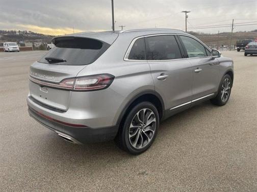 2021 Lincoln Nautilus Reserve