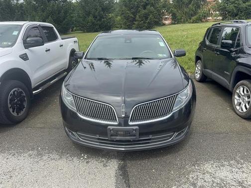 2014 Lincoln MKS Base