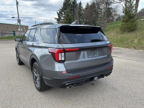 Carbonized Gray Metallic 2026 Ford Explorer ST