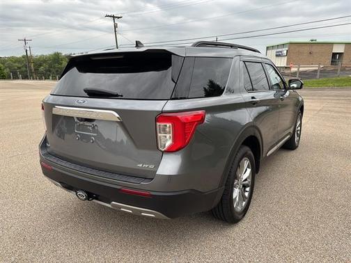 Carbonized Gray Metallic 2022 Ford Explorer XLT