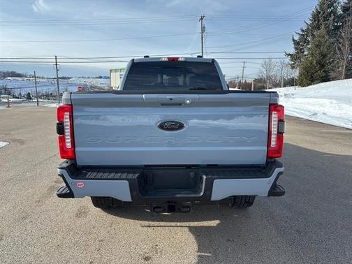 Glacier Gray Metallic Tri-Coat 2024 Ford F-250 Lariat