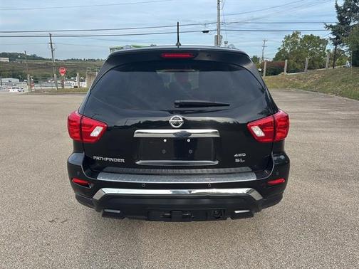2017 Nissan Pathfinder Platinum