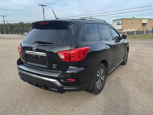 2017 Nissan Pathfinder Platinum