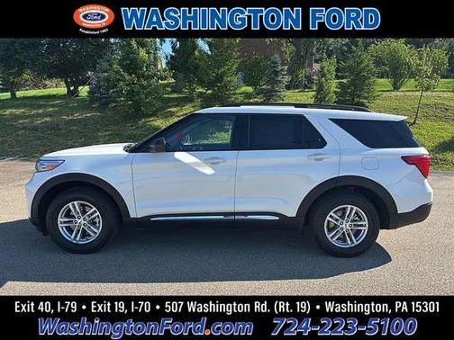 Star White Metallic Tri-Coat 2023 Ford Explorer XLT