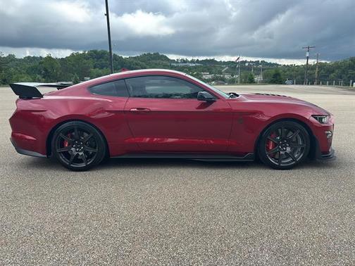 Rapid Red Metallic Tinted Clearcoat 2020 Ford Shelby GT500 Base