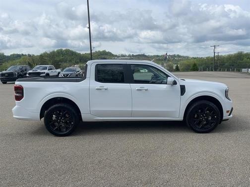 2025 Ford Maverick Lobo Standard