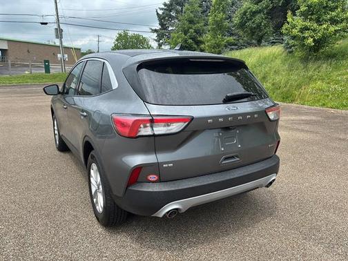 Carbonized Gray Metallic 2022 Ford Escape SE