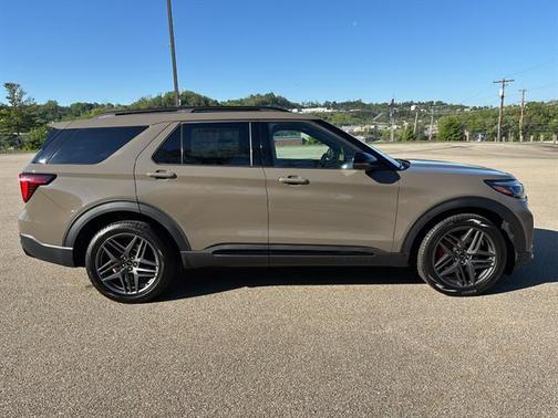 Marsh Gray 2026 Ford Explorer ST