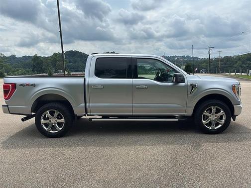 Iconic Silver Metallic 2023 Ford F-150 XLT