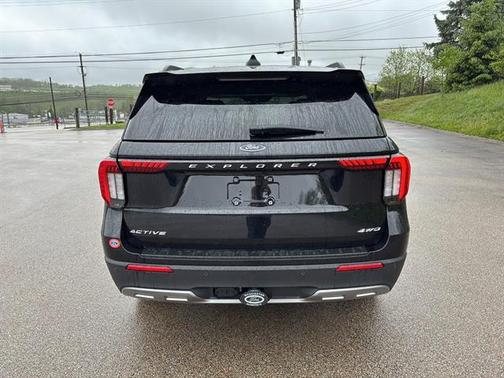 Agate Black Metallic 2026 Ford Explorer Active w/200A Pkg