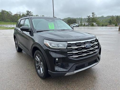 Agate Black Metallic 2026 Ford Explorer Active w/200A Pkg