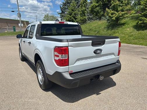 Space White Metallic 2026 Ford Maverick XL