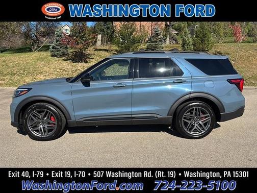 2025 Ford Explorer ST