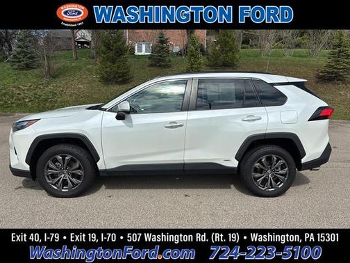 Blizzard Pearl 2022 Toyota RAV4 Hybrid Limited