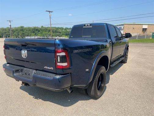 2022 RAM 3500 Laramie Crew Cab 4x4 8' Box