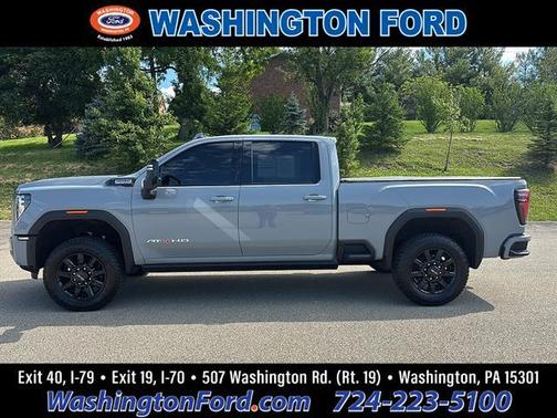 Thunderstorm Gray 2024 GMC Sierra 2500 AT4