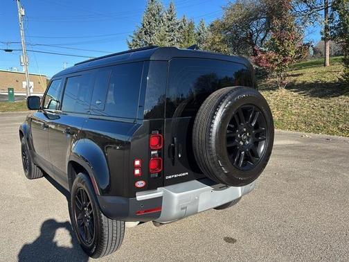 2024 Land Rover Defender 110 P300