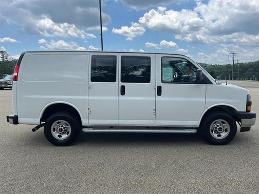 2023 GMC Savana 2500 Work Van