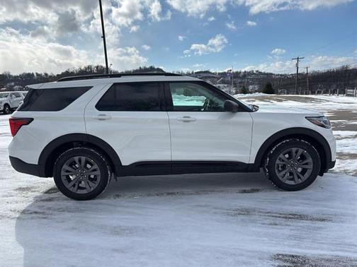2026 Ford Explorer Active (200A)