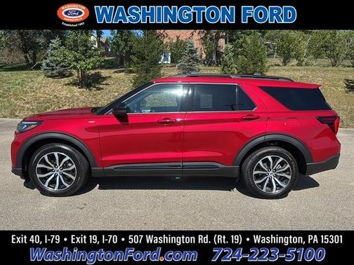 2025 Ford Explorer ST-Line