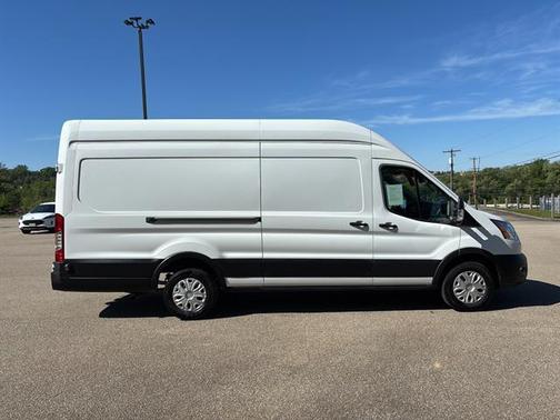 Oxford White 2021 Ford Transit-250 Base